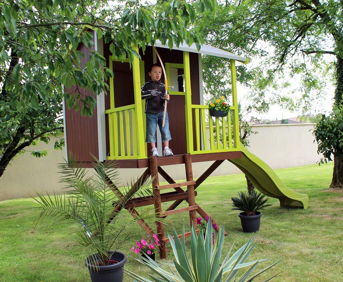 Descrizione casetta da giardino realizzata in legno naturale non ...